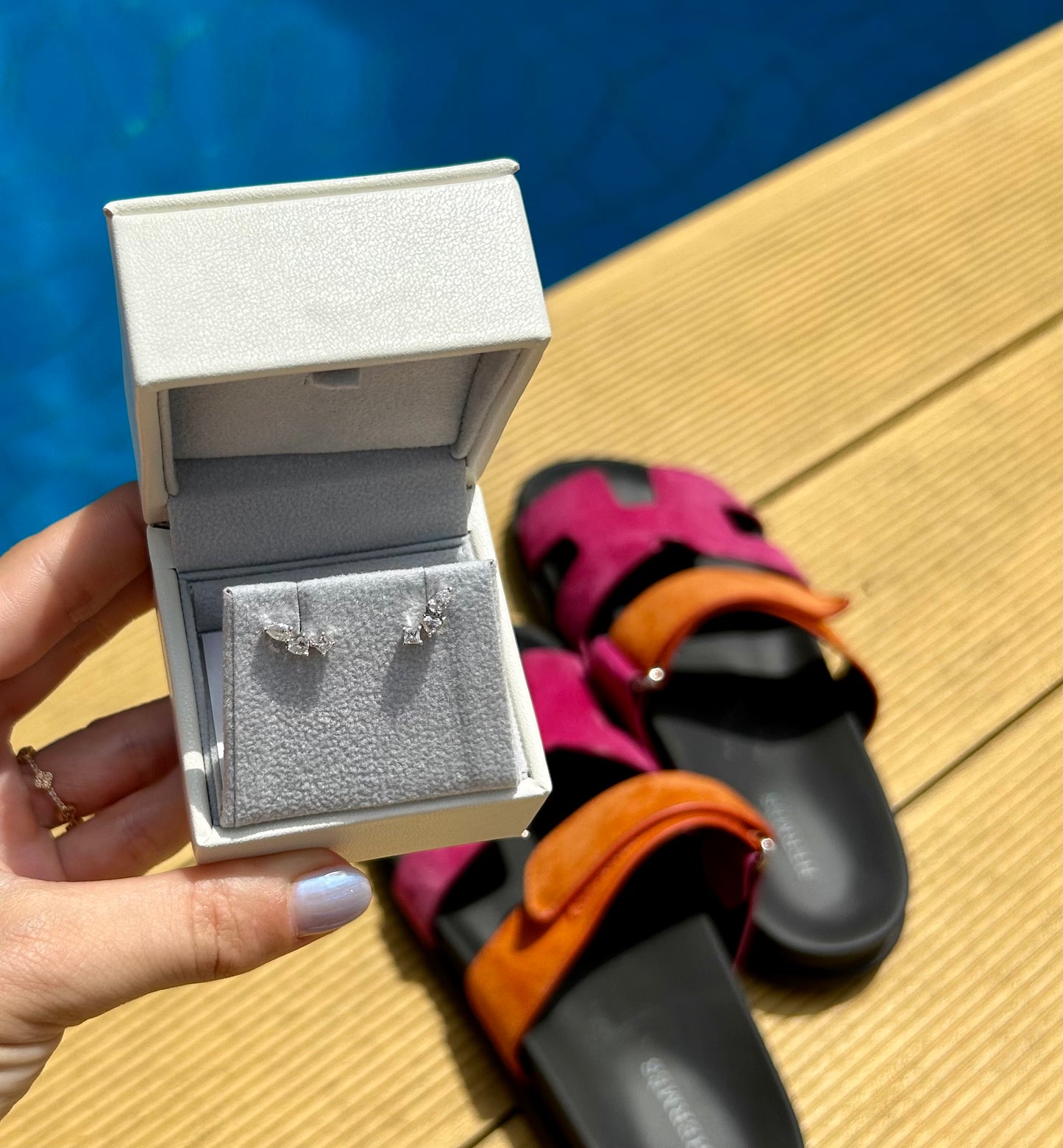 triple diamond earring