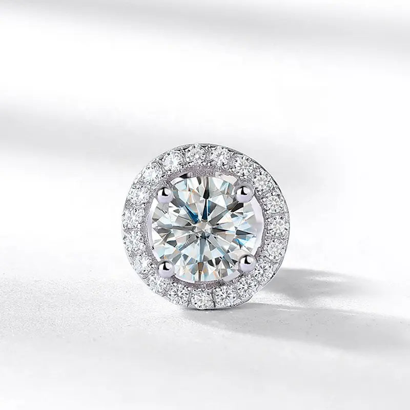 round stud diamond earring